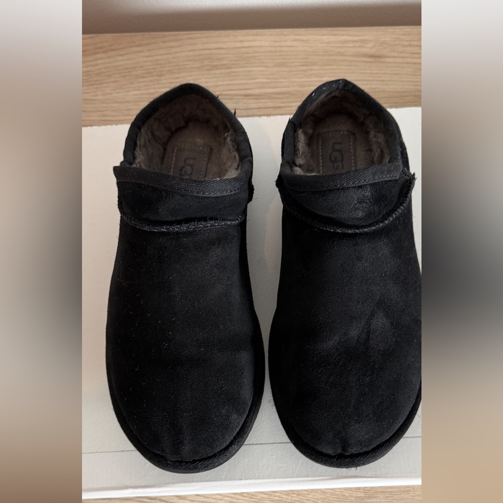 UGG woman Classic Mini Slipper in size 8 - Picture 2 of 5